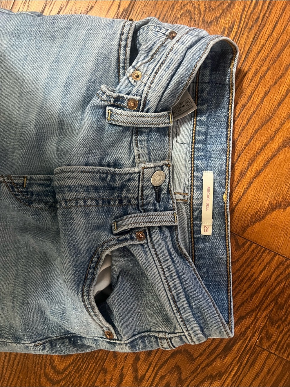 Levi's Light Ribcage Bell